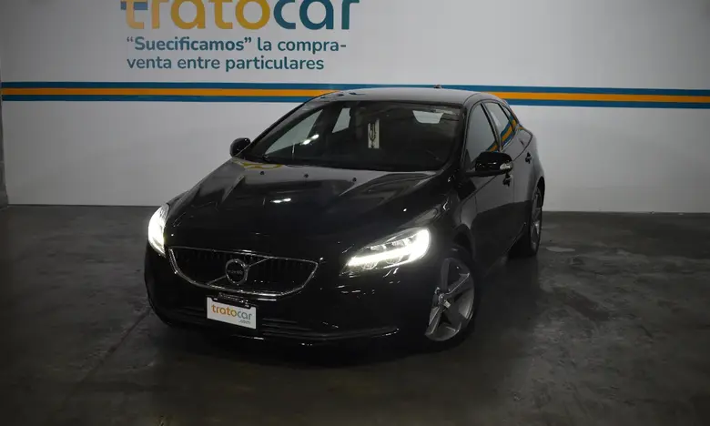 2017 Volvo V40